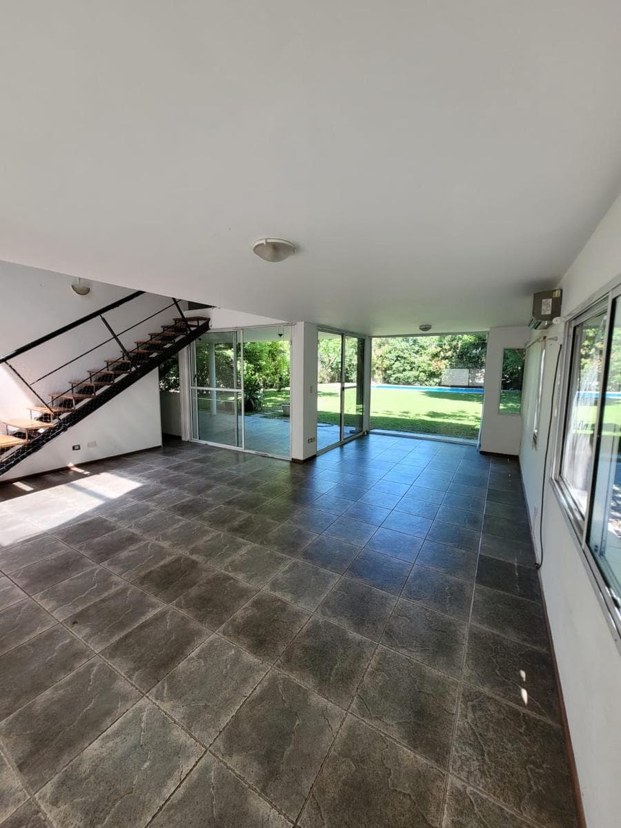 Casa en Barrio Los Fresnos a la venta en Pilar - Excelente acceso a Au. Panamericana imagen 5