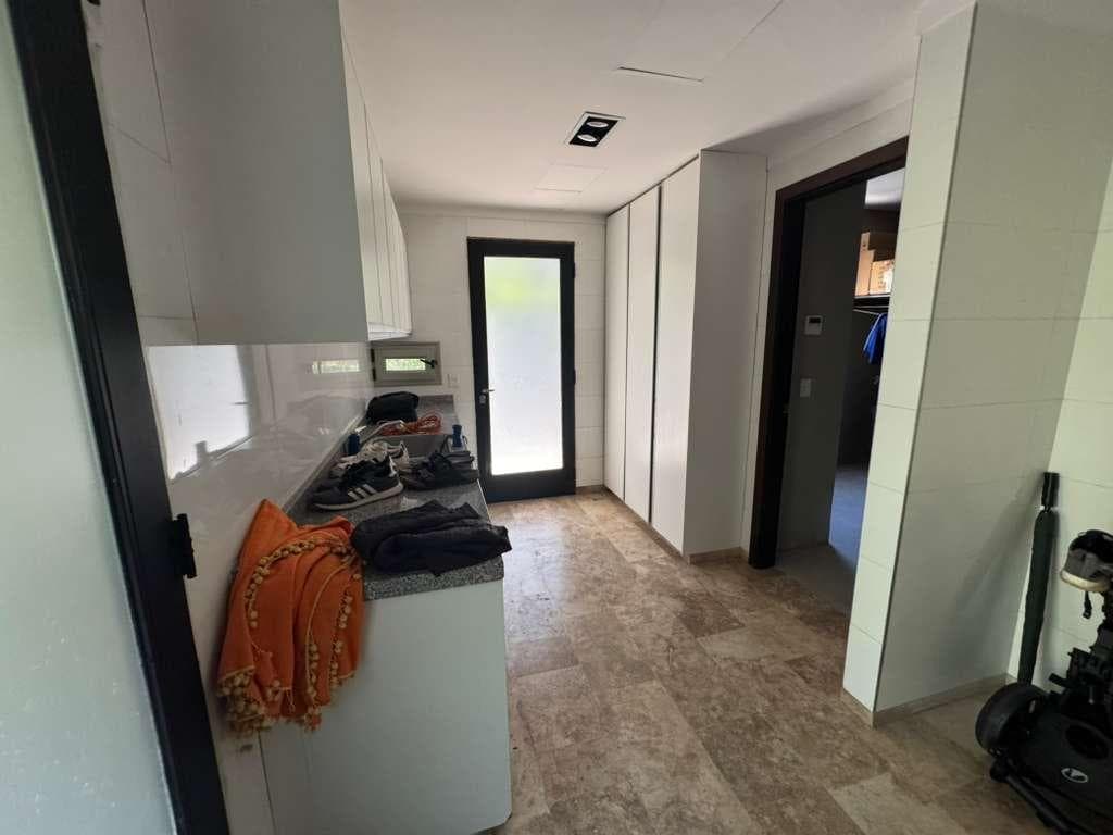 Excelente casa de 4 dormitorios en venta en Barrio Ayres de Pilar imagen 9