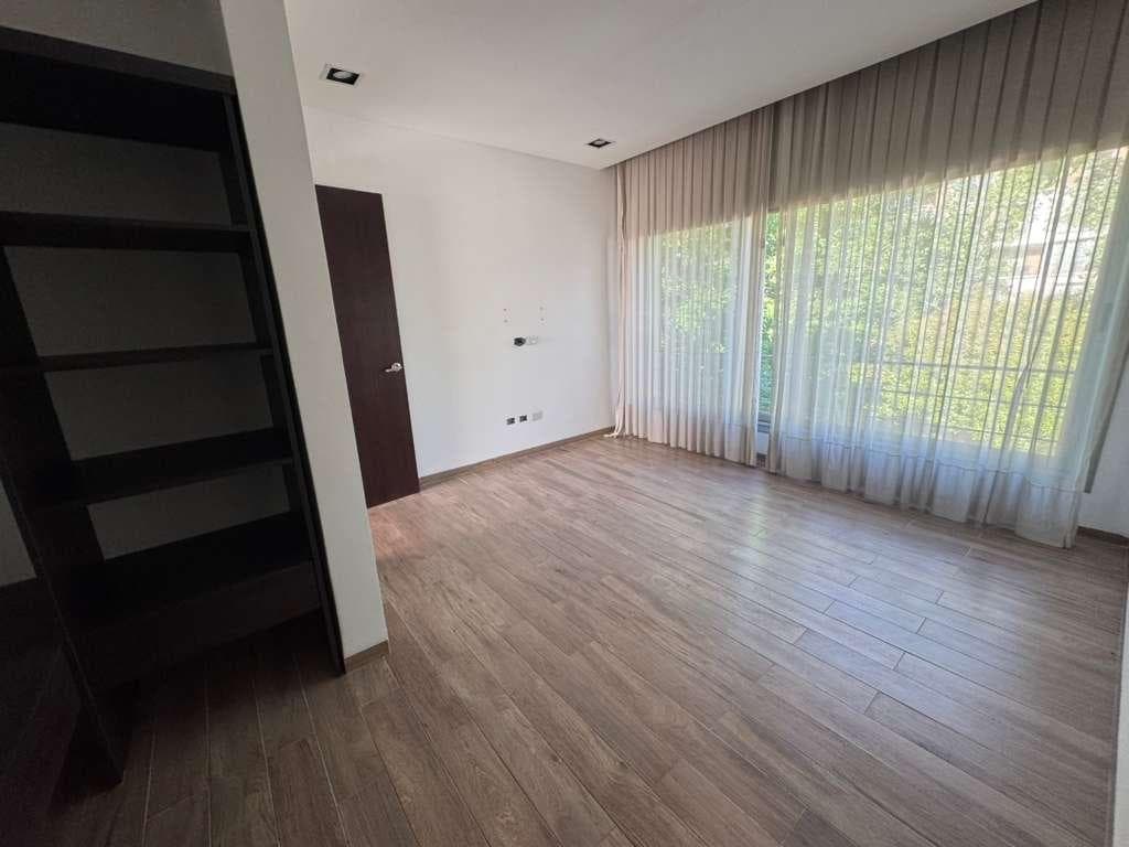 Excelente casa de 4 dormitorios en venta en Barrio Ayres de Pilar imagen 6