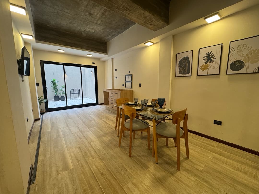 Monoambiente divisible con patio en Villa Urquiza imagen 1